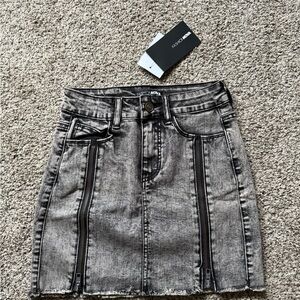 Fashion Nova Black and Gray Mini Skirt